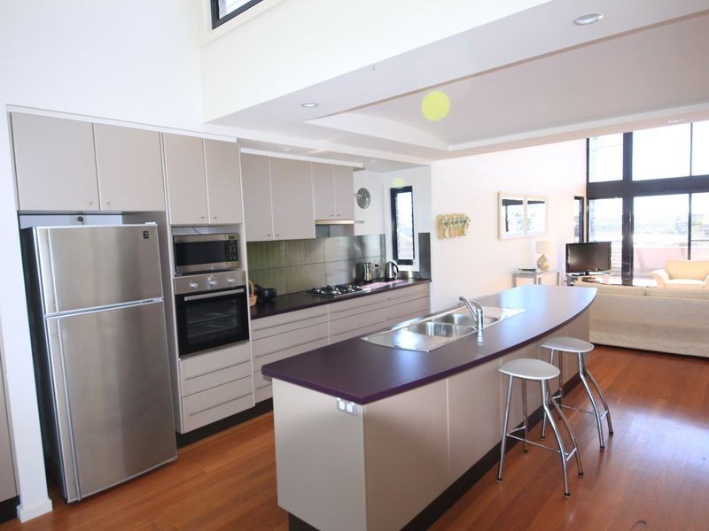 2/38 High Street, Black Head NSW 2430