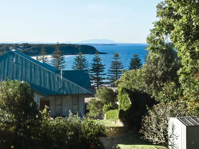 31 High Street, Black Head NSW 2430