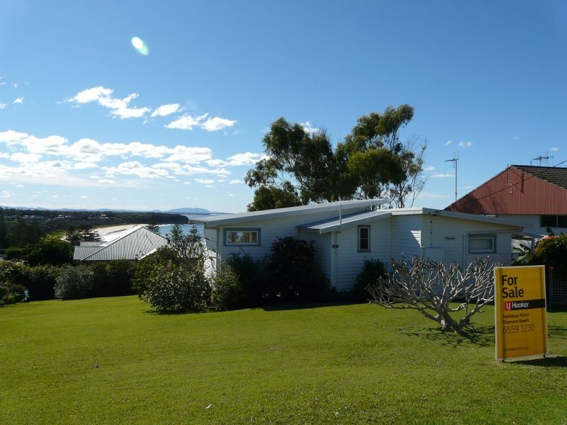 31 High Street, Black Head NSW 2430