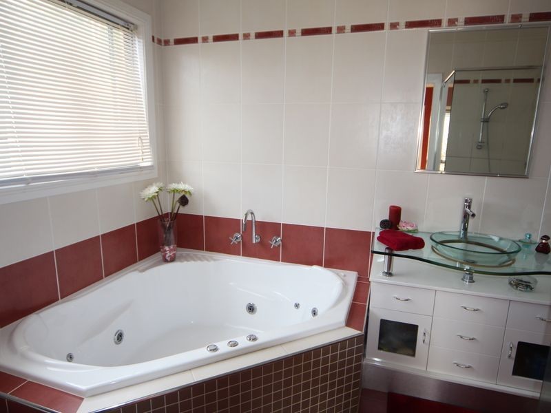 9 Illusions Court, Tallwoods Village NSW 2430