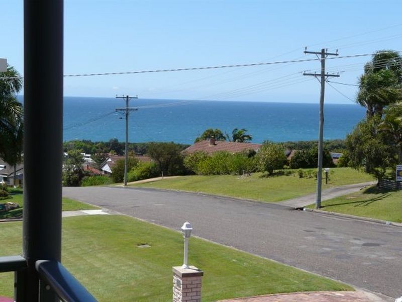 54 Redhead Road, Hallidays Point NSW 2430