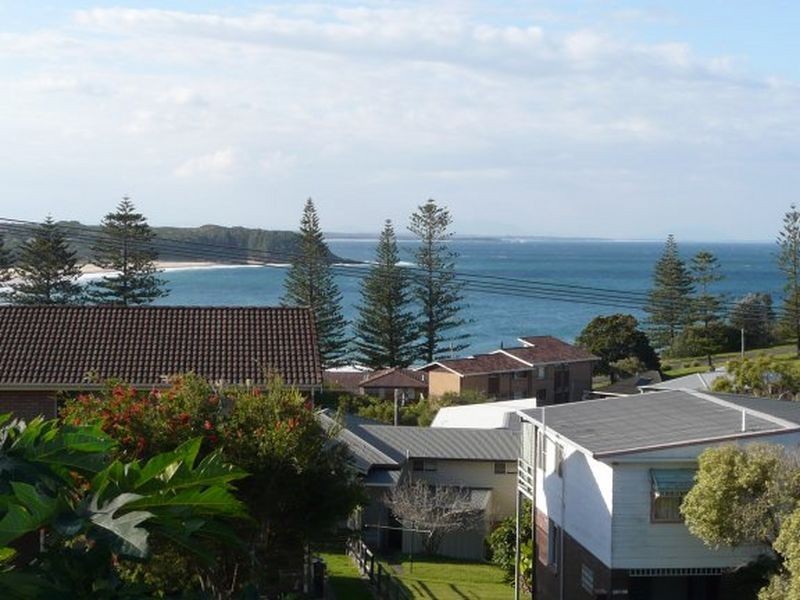 Hallidays Point NSW 2430
