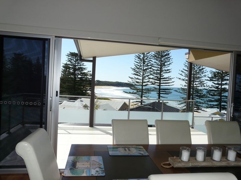 9 Main Street, Black Head NSW 2430