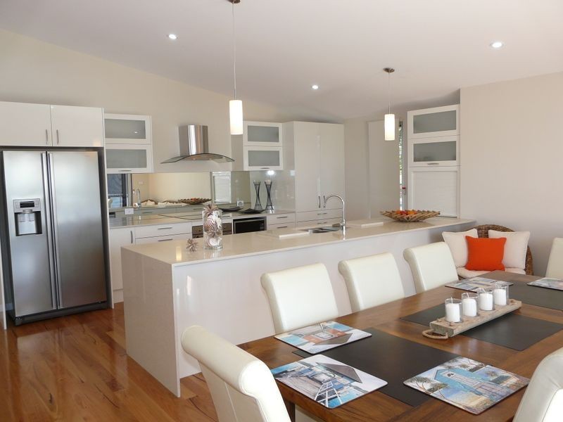 9 Main Street, Black Head NSW 2430