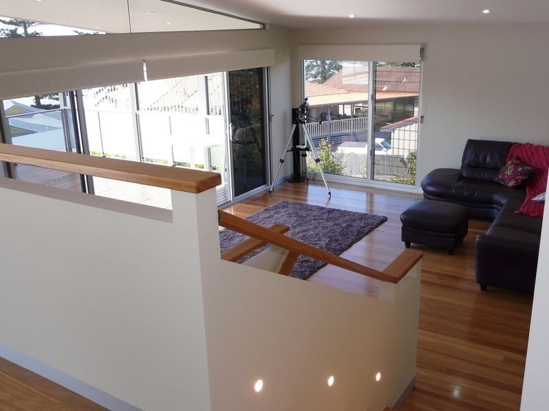 9 Main Street, Black Head NSW 2430