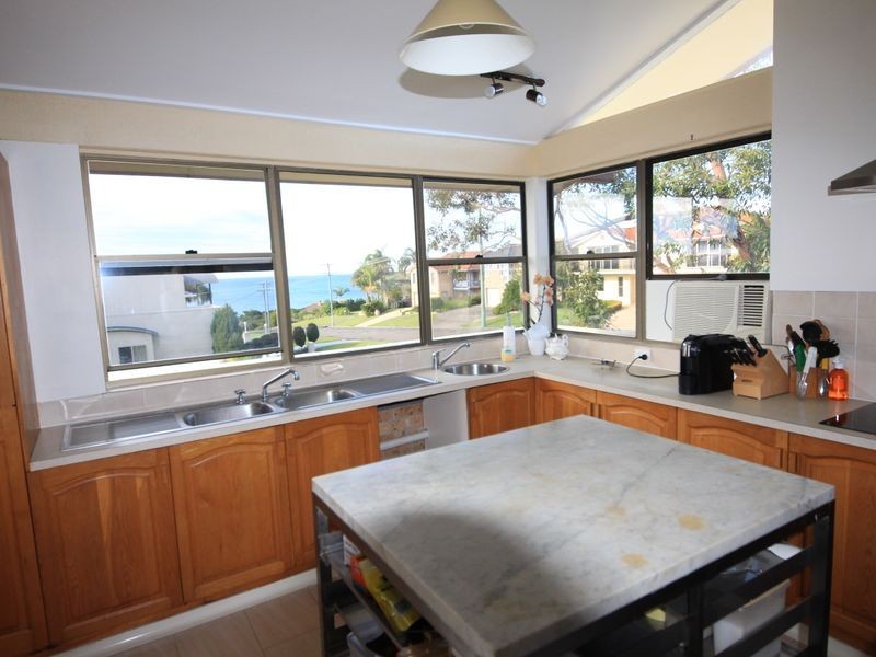 Hallidays Point NSW 2430