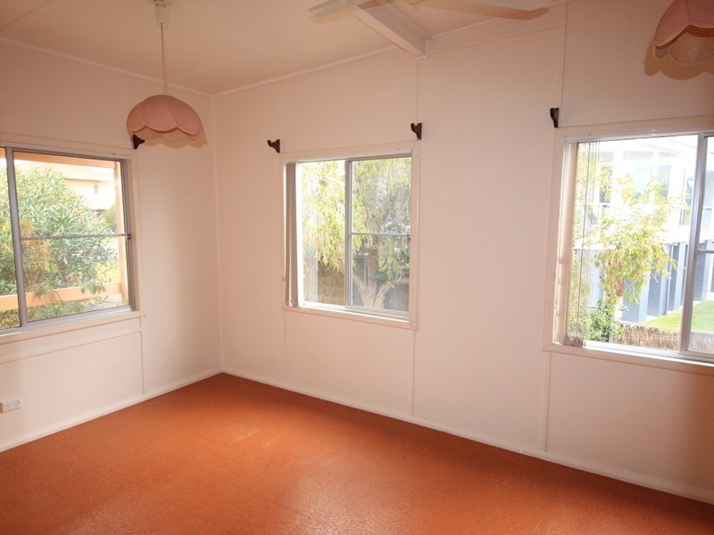 45 High Street, Hallidays Point NSW 2430