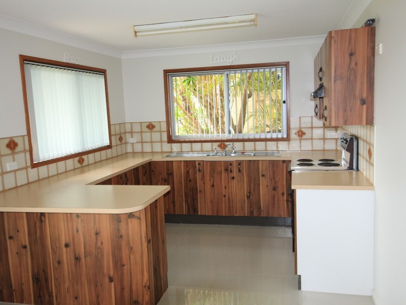 45 High Street, Hallidays Point NSW 2430