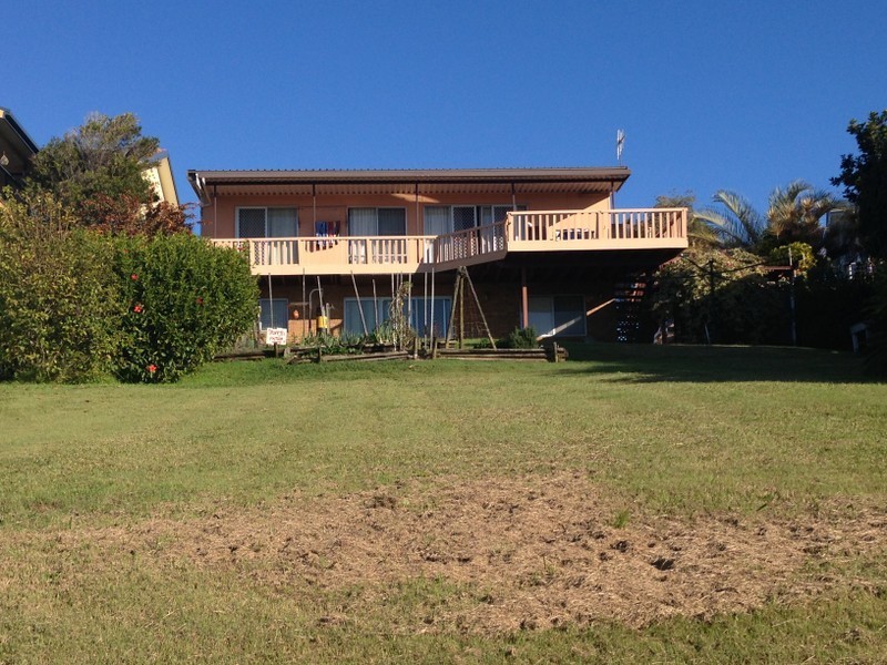 45 High Street, Hallidays Point NSW 2430