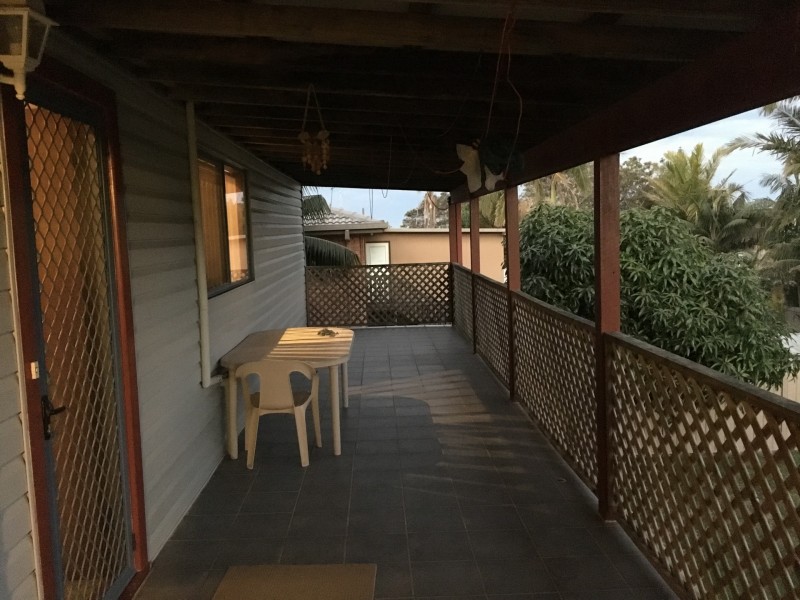 16 Old Bar Road, Old Bar NSW 2430