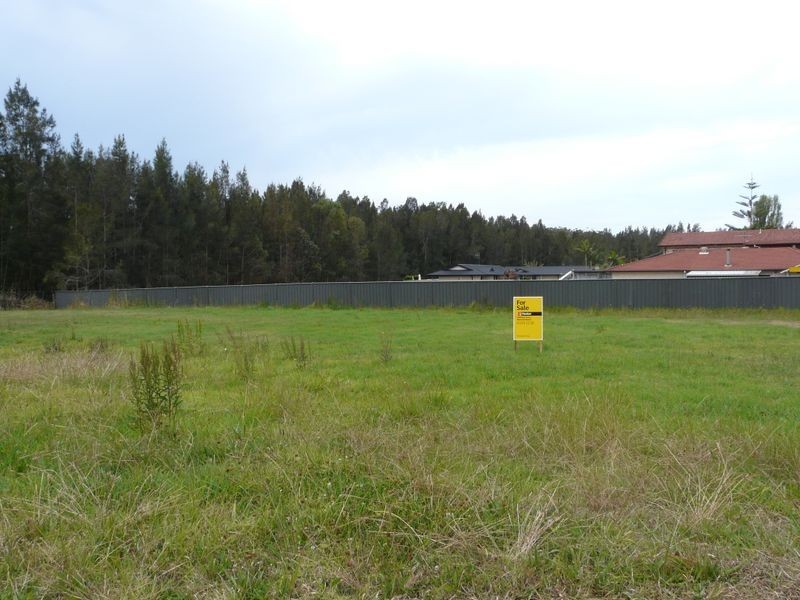 8 – 9 & 10 Laguna Court, Hallidays Point NSW 2430