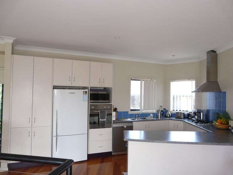 2/13 Glen Court, Hallidays Point NSW 2430