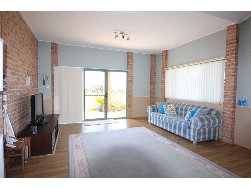 41 Sapphire Parade, Diamond Beach NSW 2430
