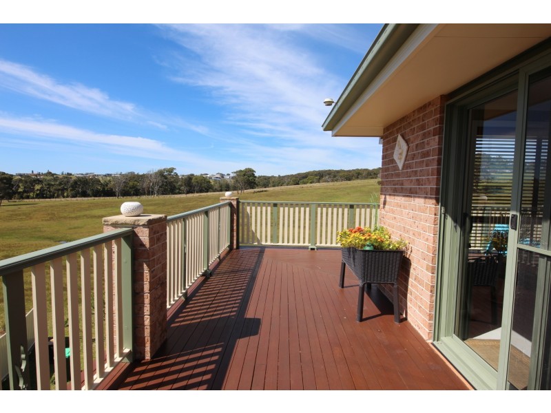 41 Sapphire Parade, Diamond Beach NSW 2430