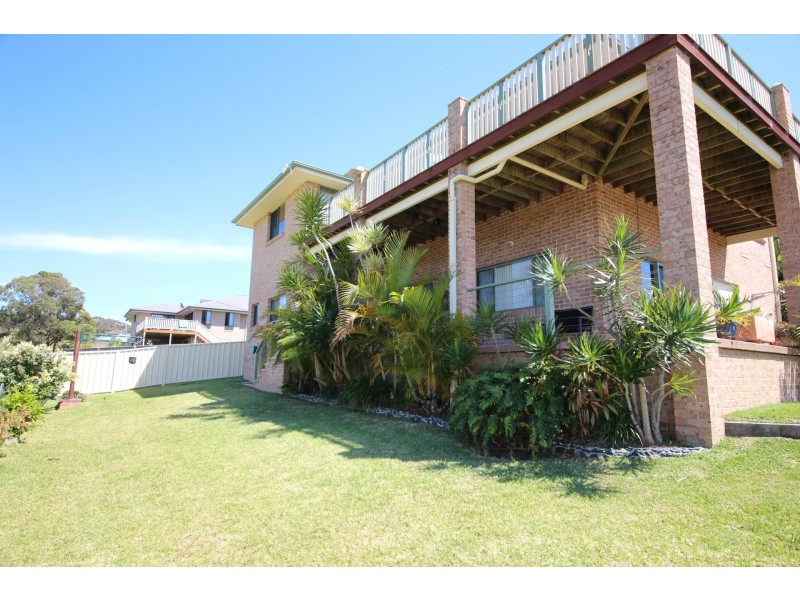 41 Sapphire Parade, Diamond Beach NSW 2430