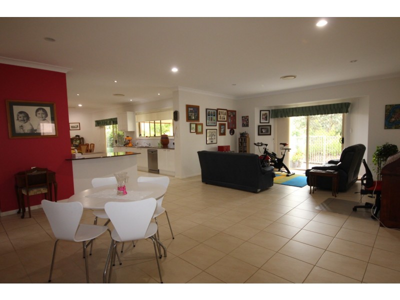 3 Muree Court, Hallidays Point NSW 2430