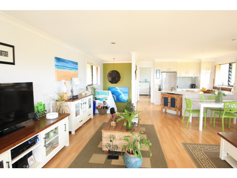 19 Escapade Avenue, Diamond Beach NSW 2430