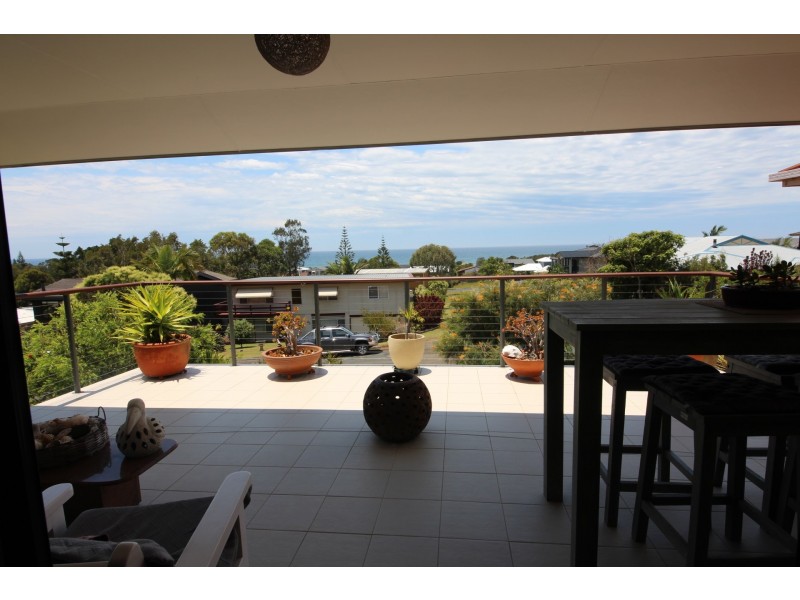 19 Escapade Avenue, Diamond Beach NSW 2430