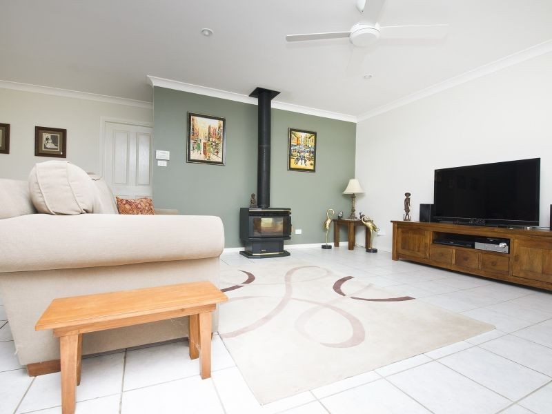 4 Figtree Drive, Diamond Beach NSW 2430