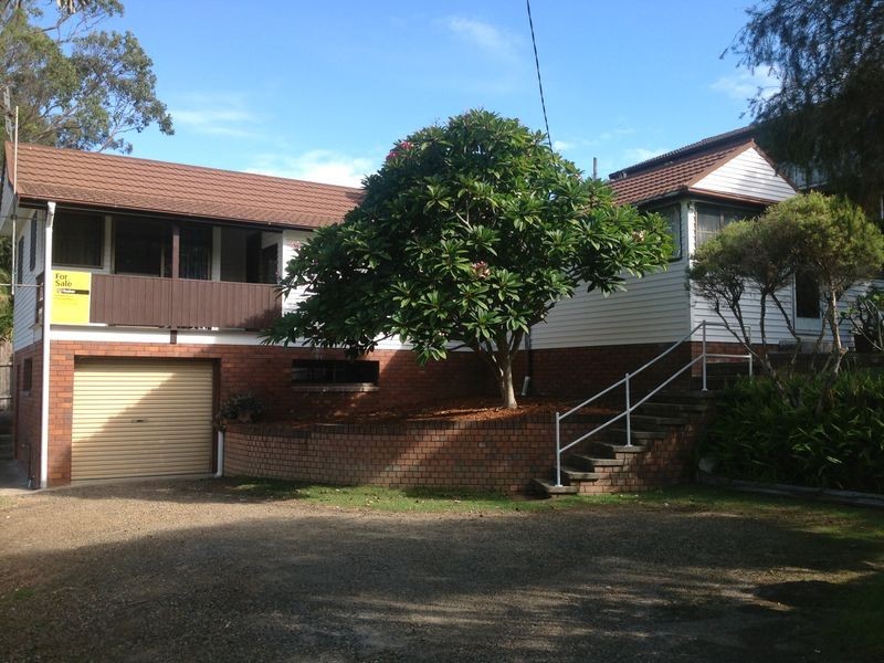 6 Gordon Avenue, Black Head NSW 2430