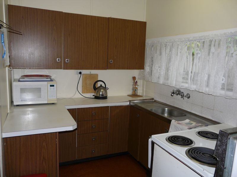 6 Gordon Avenue, Black Head NSW 2430