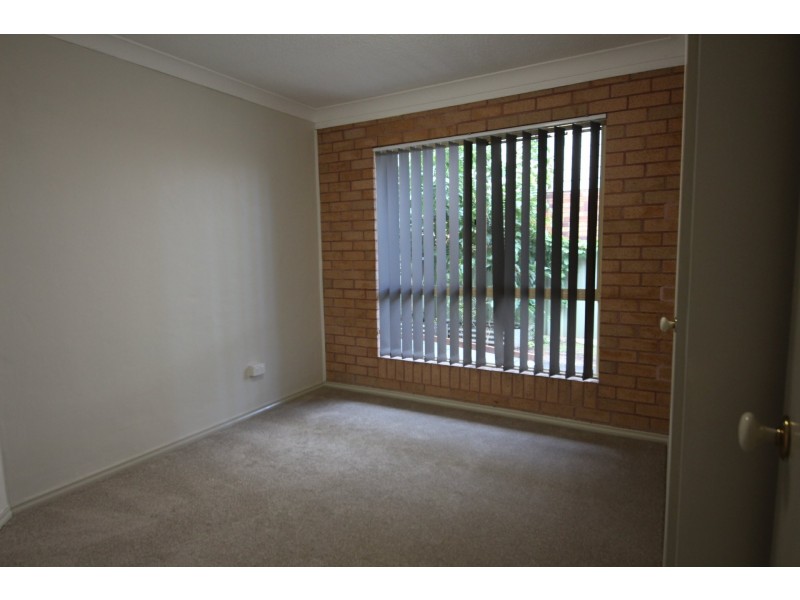 2/24 Jubilee Parade, Hallidays Point NSW 2430