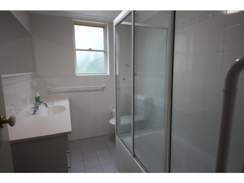 2/24 Jubilee Parade, Hallidays Point NSW 2430