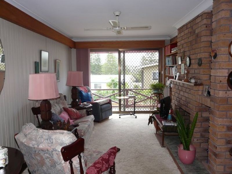 Hallidays Point NSW 2430