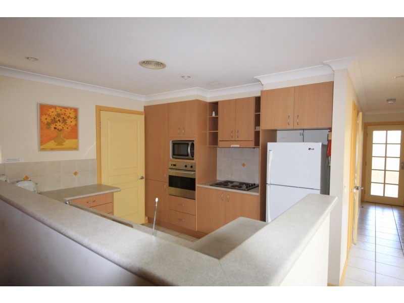 8/26 Hilltop Parkway, Tallwoods Village NSW 2430