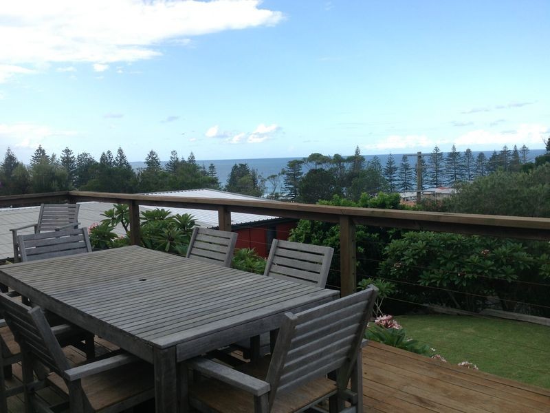 21 Surfview Avenue, Black Head NSW 2430