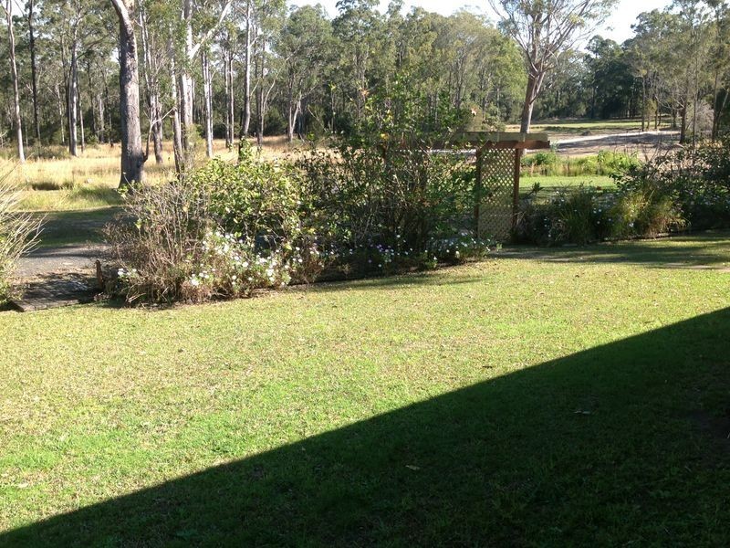 19 Woodlands Drive, Hallidays Point NSW 2430