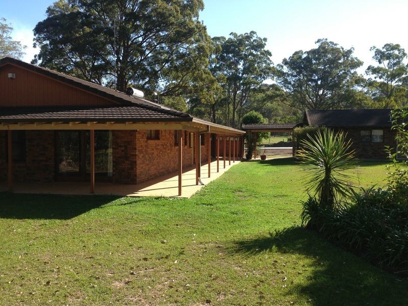 19 Woodlands Drive, Hallidays Point NSW 2430