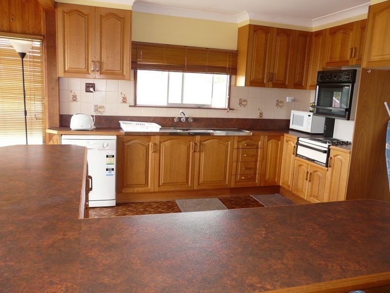 31 Redhead Road, Hallidays Point NSW 2430