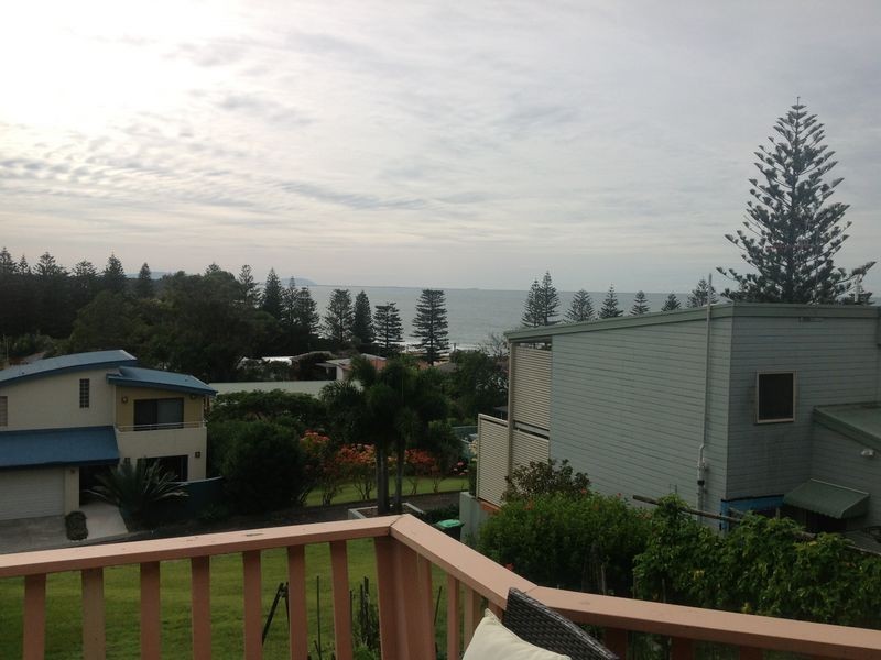 45 High Street, Black Head NSW 2430