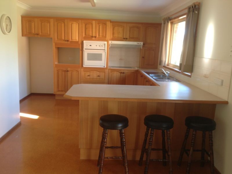 1 Callemondah Lane, Black Head NSW 2430