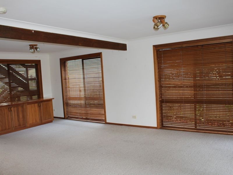 8 Emerald Drive, Diamond Beach NSW 2430