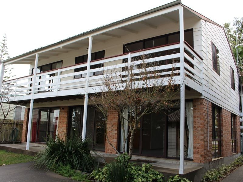 8 Emerald Drive, Diamond Beach NSW 2430