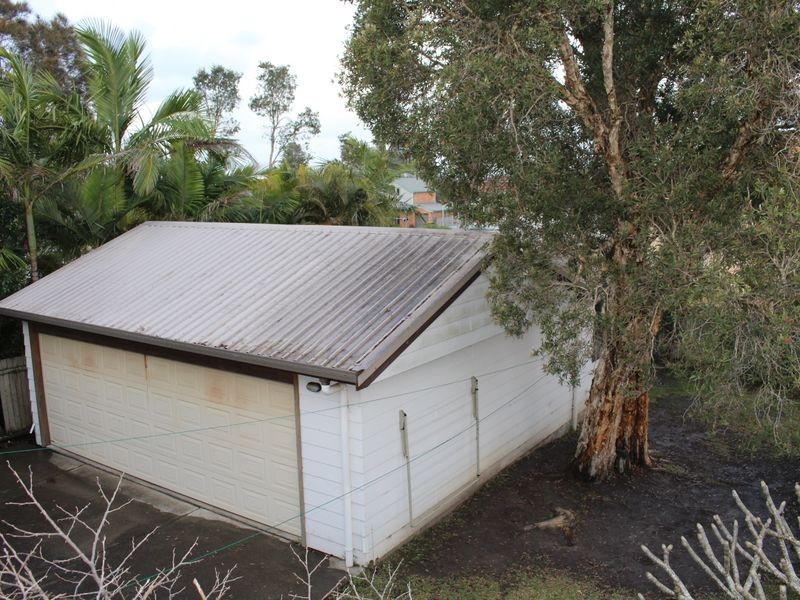 8 Emerald Drive, Diamond Beach NSW 2430