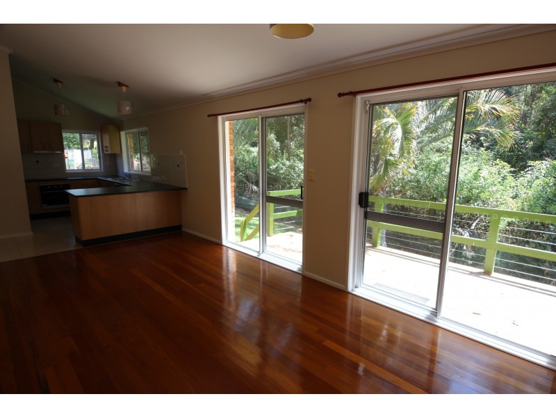 20 Redhead Road, Hallidays Point NSW 2430