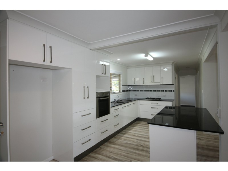 8 Anniversary Drive, Diamond Beach NSW 2430