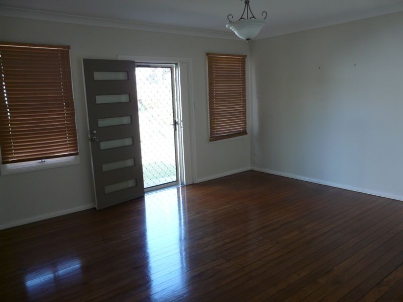 11 High Street, Hallidays Point NSW 2430