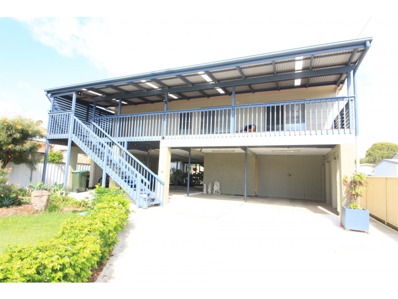 8 Anniversary Drive, Diamond Beach NSW 2430