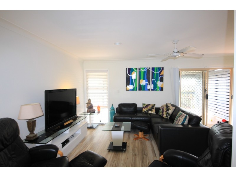 8 Anniversary Drive, Diamond Beach NSW 2430