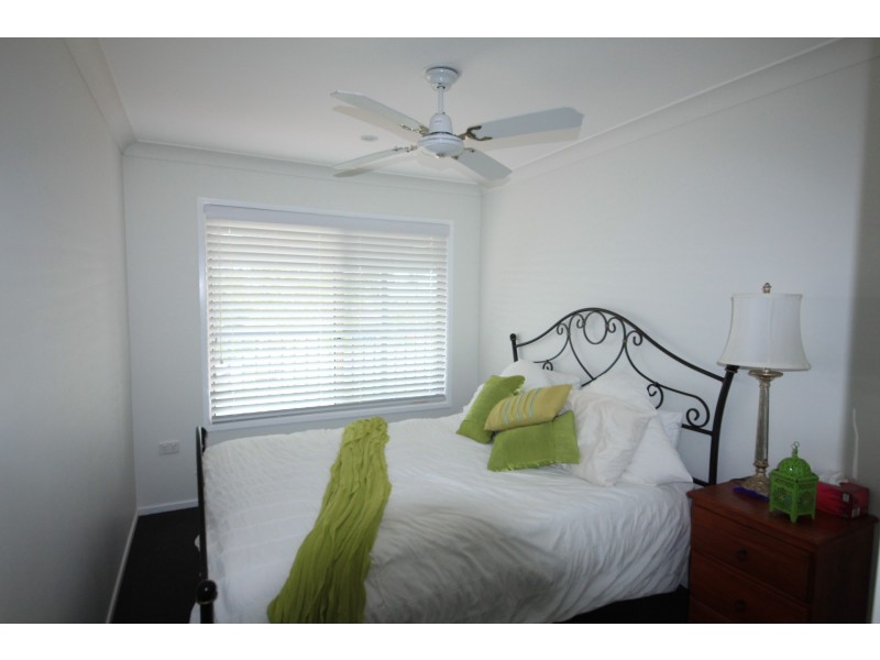 8 Anniversary Drive, Diamond Beach NSW 2430