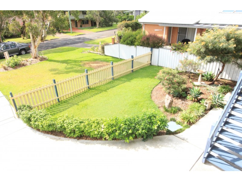 8 Anniversary Drive, Diamond Beach NSW 2430