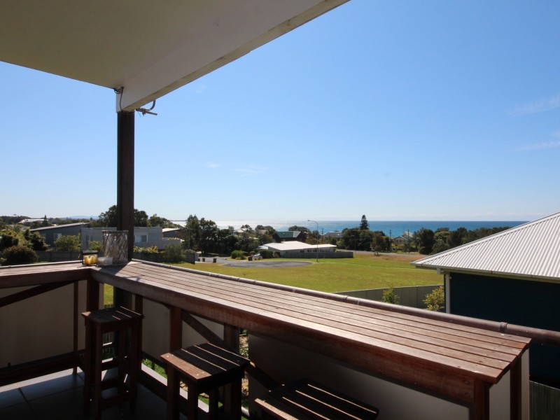 30 Emerald Drive, Diamond Beach NSW 2430