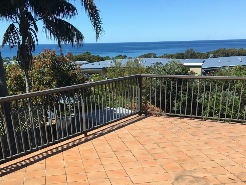 31 Redhead Road, Hallidays Point NSW 2430