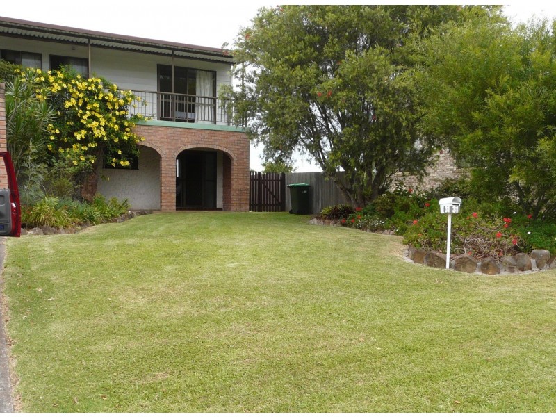 31 Redhead Road, Hallidays Point NSW 2430