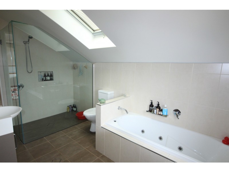 10. Redhead Road, Hallidays Point NSW 2430