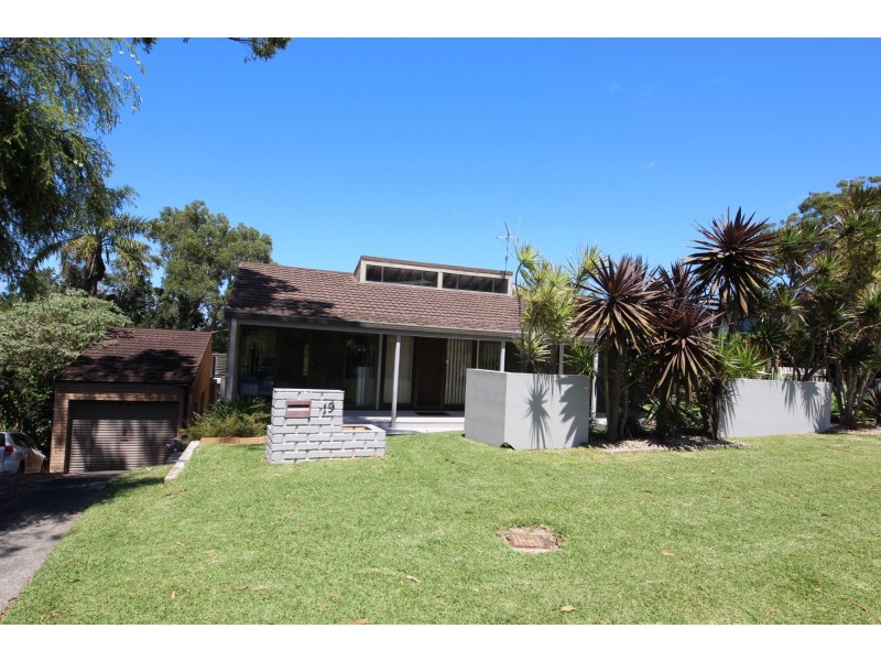 Hallidays Point NSW 2430